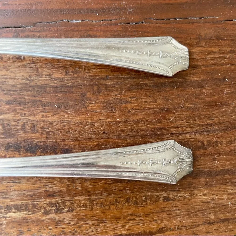 Regal Pure Silverplate Tulip 2 Cake Salad Forks